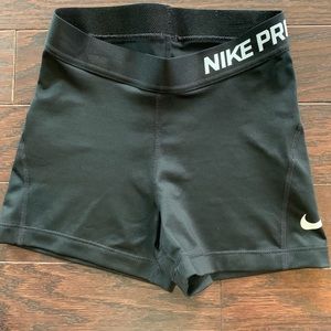 Black nike pro spankies